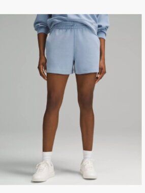Lululemon Softstreme High Rise Short 4" Blue Willow Size 10
